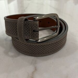 Johnston and Murphy Grey size 38 mens belt